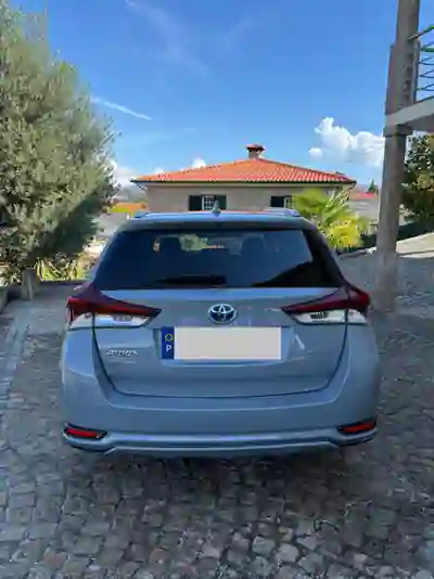 Toyota Auris 2019 — foto 3 de 10