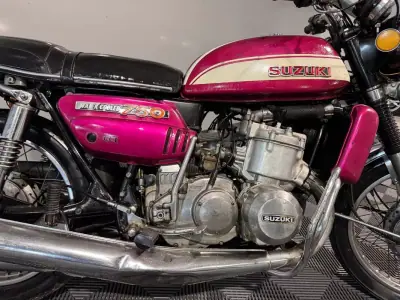 Suzuki GSX-S 1000GT+ 1972 - 12900 EUR, 30000 km - AUTO.MOTO.pt - 30000km - foto 14 de 26