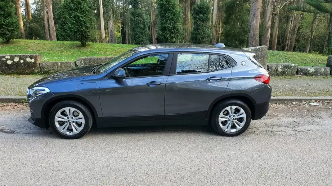 BMW X2 2021 - 22990 EUR, 100000 km - AUTO.MOTO.pt - 100000km - foto 17 de 21
