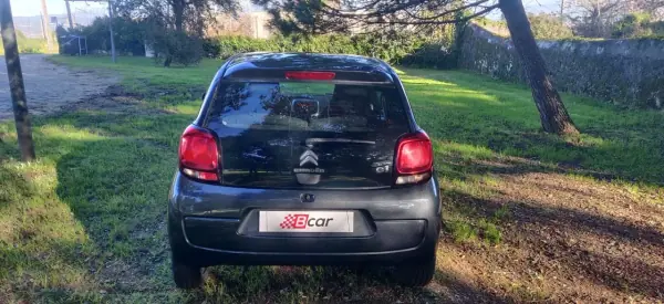 Citroën C1 2017 - 8450 EUR, 117000 km - AUTO.MOTO.pt - 117000km - foto 11 de 33