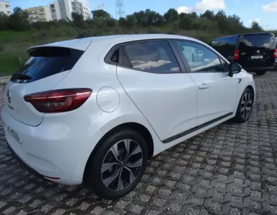 Renault Clio 2021 - 15200 EUR, 72469 km - AUTO.MOTO.pt - 72469km - foto 21 de 24