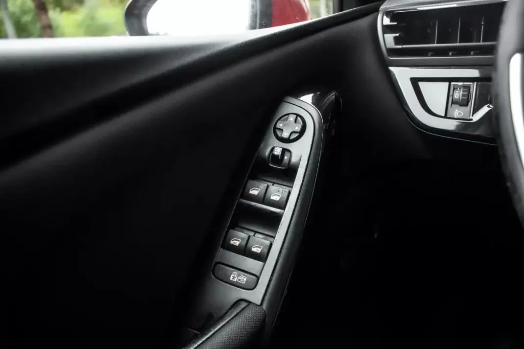 Citroën Grand C4 Spacetourer 2019 - 10900 EUR, 259898 km - AUTO.MOTO.pt - 259898km - foto 9 de 30