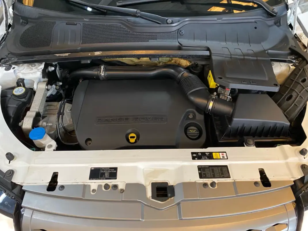 Land Rover Range Rover Evoque 2013 - 17950 EUR, 235847 km - 235847km - foto 20 de 20