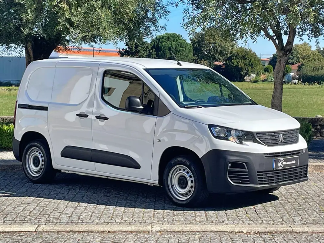 Peugeot Partner 2021 - 11400 EUR, 148000 km - 148000km - foto 4 de 32