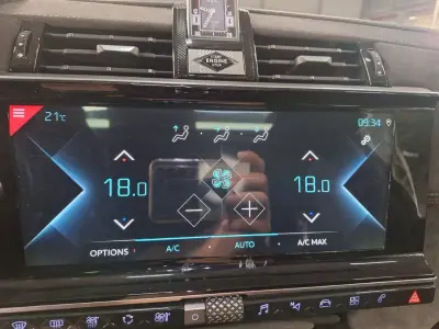 DS DS7 Crossback 2022 - 22890 EUR, 72884 km - 72884km - foto 10 de 12