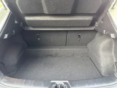 Nissan Qashqai 2015 - 11500 EUR, 258000 km - AUTO.MOTO.pt - 258000km - foto 35 de 36