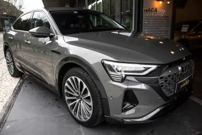 Audi Q8 e-Tron Sportback 2023 - 49900 EUR, 34353 km - AUTO.MOTO.pt - 34353km - foto 6 de 44
