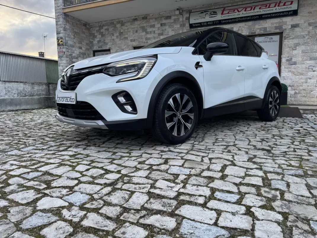 Renault Captur 2023 - 18500 EUR, 103000 km - AUTO.MOTO.pt - 103000km - foto 22 de 48