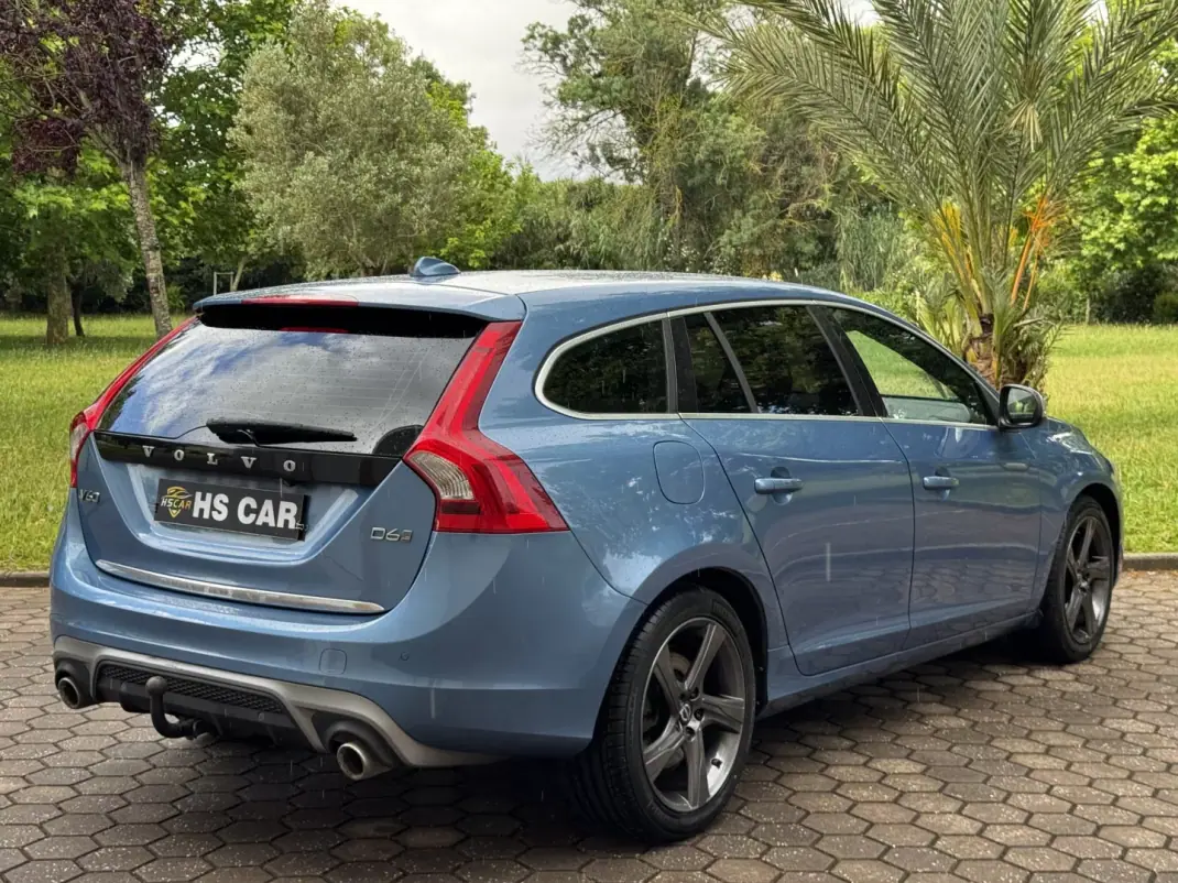 Volvo V60 2015 - 15965 EUR, 271000 km - AUTO.MOTO.pt - 271000km - foto 4 de 22