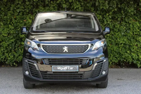 Peugeot Traveller 2.0 BlueHDi L3H1 Allure Long EAT6 2019 Diesel — 115 000 km Peugeot Traveller 2.0 BlueHDi L3H1 Allure Long EAT6 2019 Diesel