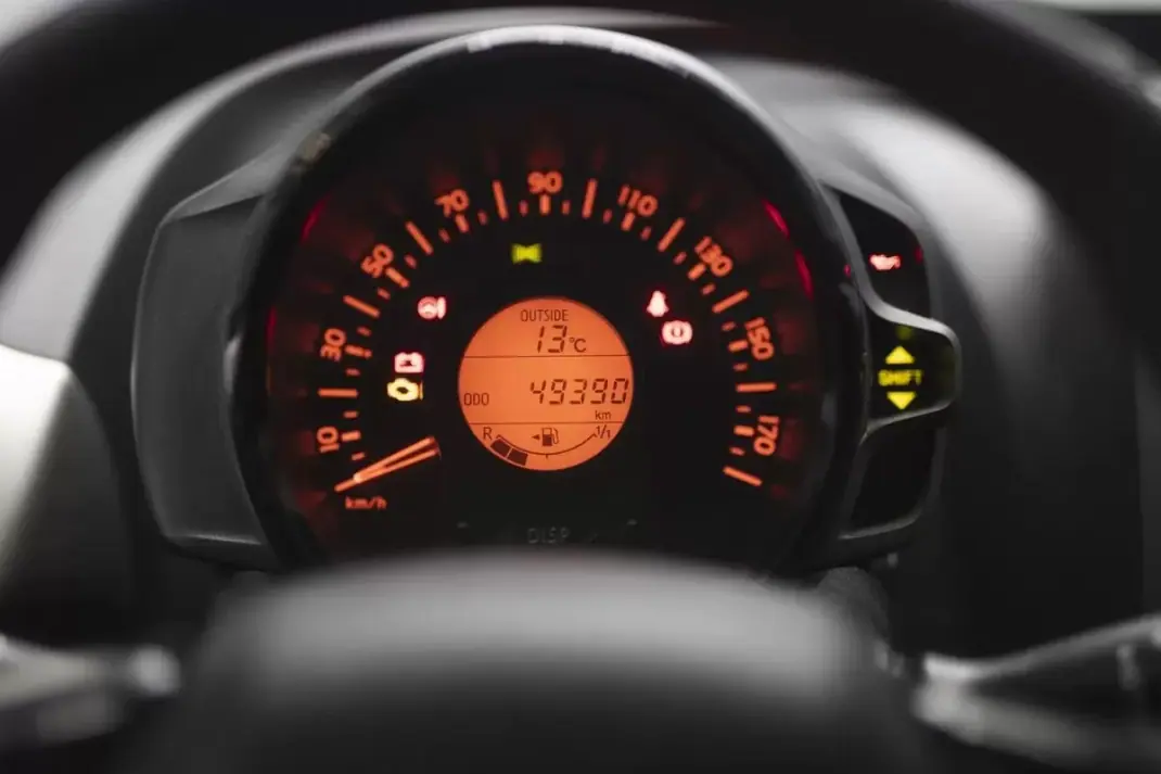 Peugeot 108 2017 - 9500 EUR, 49390 km - AUTO.MOTO.pt - 49390km - foto 29 de 45