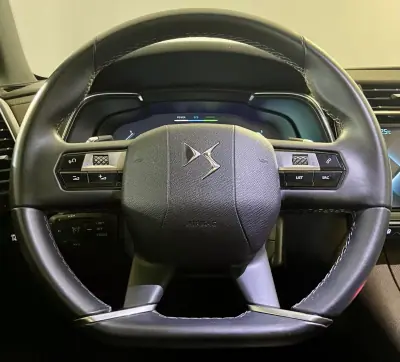 DS DS7 Crossback 2020 - 25500 EUR, 69000 km - AUTO.MOTO.pt - 69000km - foto 20 de 35