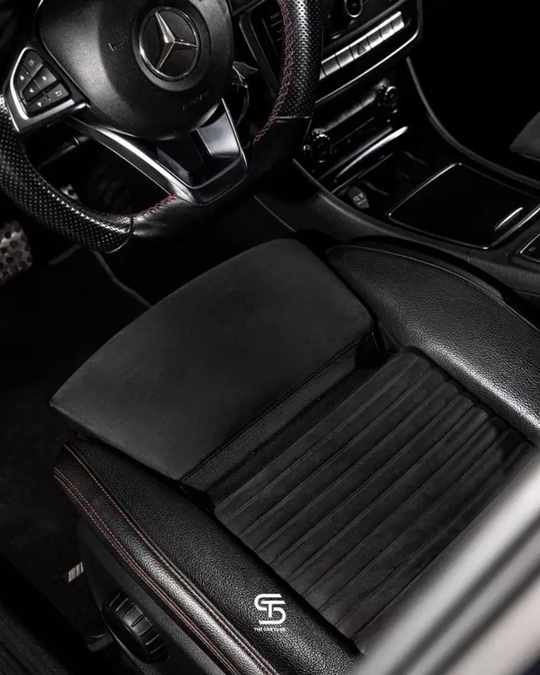 Mercedes-Benz CLA 180 2017 - 20950 EUR, 135000 km - 135000km - foto 21 de 26