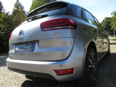 Citroën C4 Picasso 2017 - 12990 EUR, 175000 km - AUTO.MOTO.pt - 175000km - foto 15 de 44