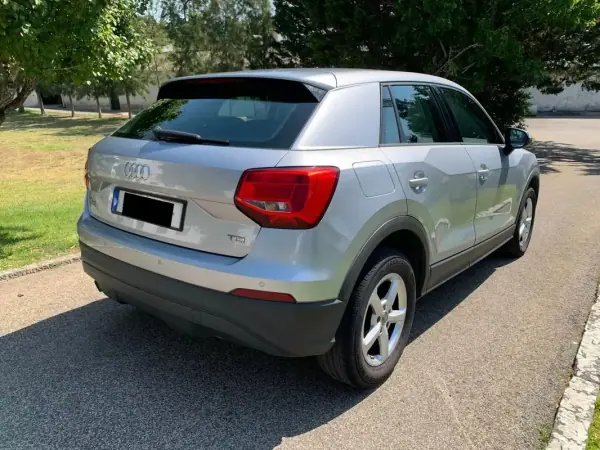Audi Q2 2017 - 21990 EUR, 108015 km - AUTO.MOTO.pt - 108015km - foto 2 de 9