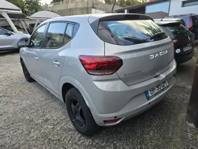 Dacia Sandero 2023 - 16450 EUR, 24000 km - AUTO.MOTO.pt - 24000km - foto 2 de 5