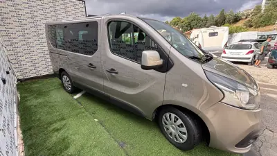 Renault Trafic 2017 - 18490 EUR, 187000 km - AUTO.MOTO.pt - 187000km - foto 2 de 15