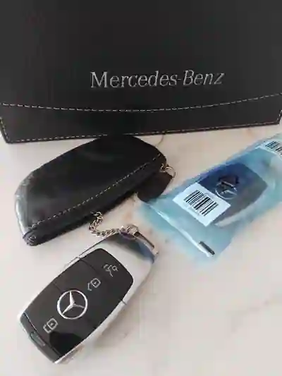 Mercedes-Benz E 220 2021 - 45800 EUR, 64800 km - AUTO.MOTO.pt - 64800km - foto 15 de 15