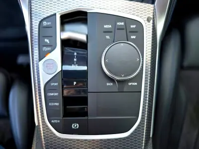 BMW 218 2022 - 39800 EUR, 22900 km - AUTO.MOTO.pt - 22900km - foto 28 de 34