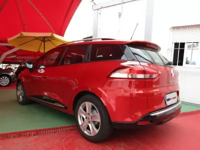 Renault Clio Sport Tourer 2014 - 8499 EUR, 167211 km - 167211km - foto 13 de 14