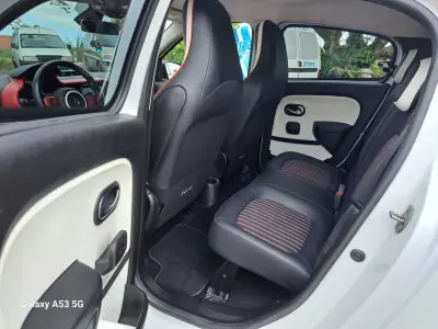 Renault Twingo 2020 - 11990 EUR, 54214 km - AUTO.MOTO.pt - 54214km - foto 19 de 23