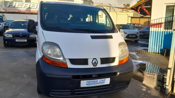 Renault Trafic 2006 - 11900 EUR, 211000 km - AUTO.MOTO.pt - 211000km - foto 5 de 14