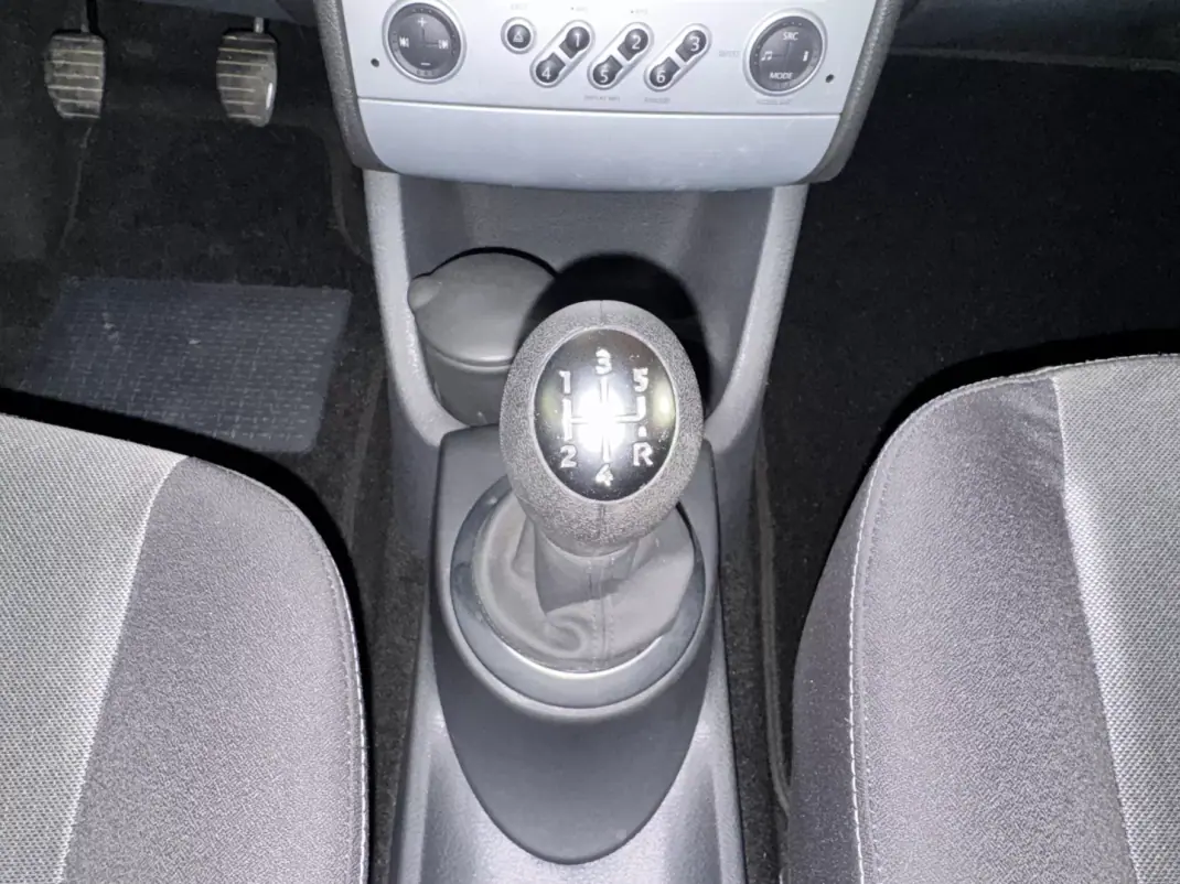 Renault Modus 2009 - 4900 EUR, 164416 km - 164416km - foto 18 de 22