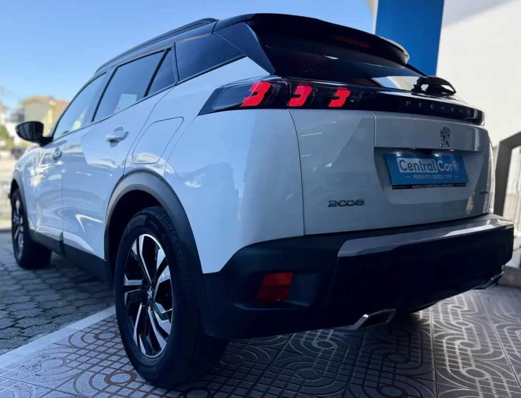 Peugeot 2008 2020 - 16950 EUR, 51000 km - AUTO.MOTO.pt - 51000km - foto 7 de 30
