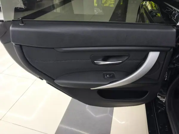 BMW 418 Gran Coupé 2018 - 17950 EUR, 194114 km - AUTO.MOTO.pt - 194114km - foto 41 de 46