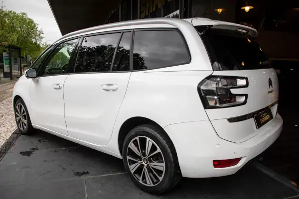 Citroën C4 Spacetourer 2019 - 10550 EUR, 304577 km - AUTO.MOTO.pt - 304577km - foto 3 de 45