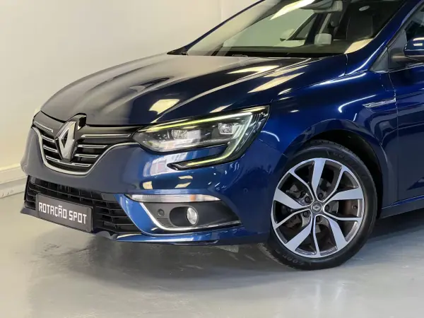 Renault Mégane Sport Tourer 2016 - 13990 EUR, 115000 km - AUTO.MOTO.pt - 115000km - foto 51 de 57