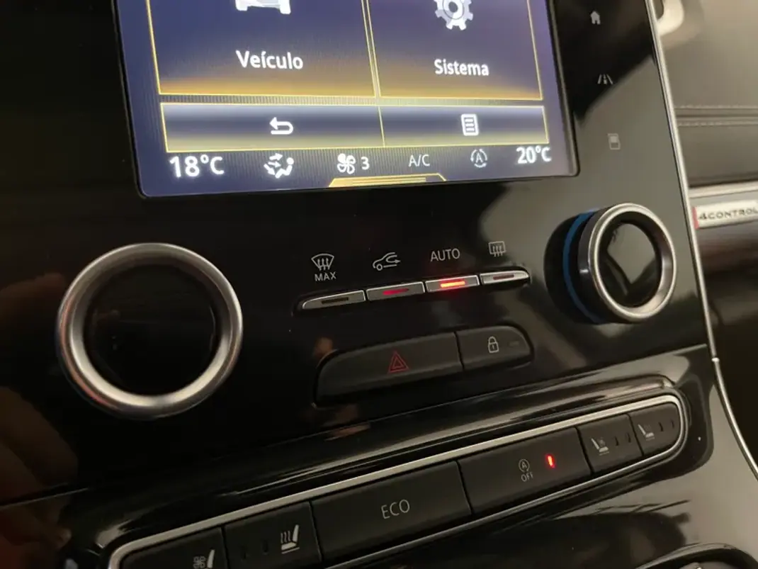 Renault Espace 2019 - 22500 EUR, 179000 km - AUTO.MOTO.pt - 179000km - foto 28 de 41
