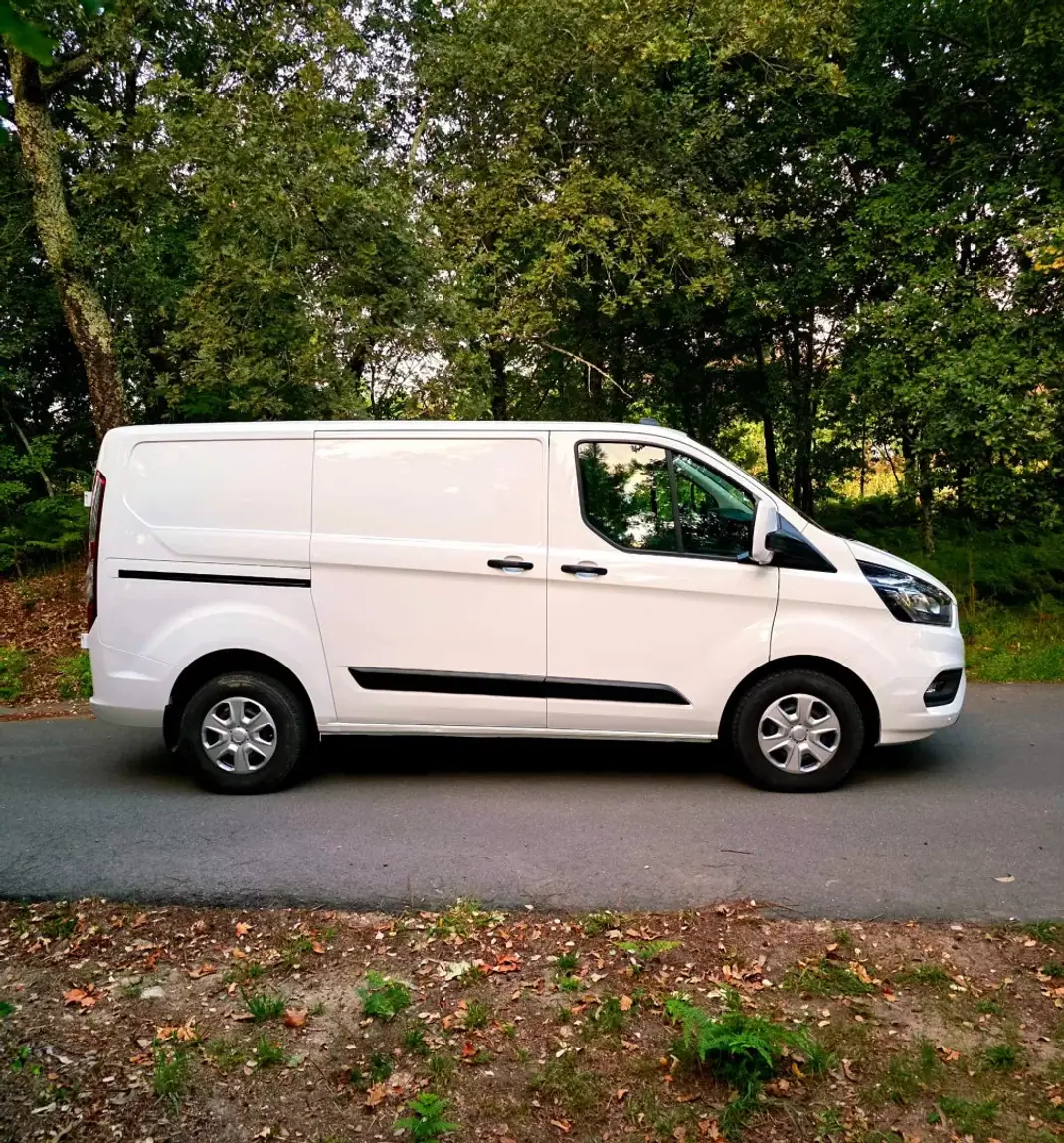 Ford Transit Custom 2020 - 16990 EUR, 142000 km - 142000km - foto 10 de 33