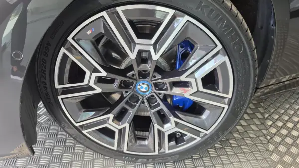 BMW i5 2025 - 56750 EUR, 43090 km - 43090km - foto 33 de 64