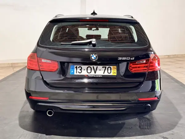 BMW 320 2014 - 15500 EUR, 163405 km - 163405km - foto 6 de 26