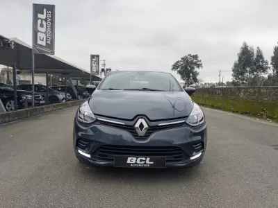 Renault Clio 2019 - 10990 EUR, 128000 km - AUTO.MOTO.pt - 128000km - foto 2 de 43