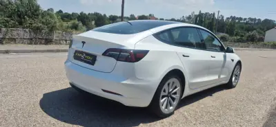 Tesla Model 3 2022 - 30000 EUR, 48000 km - AUTO.MOTO.pt - 48000km - foto 17 de 18