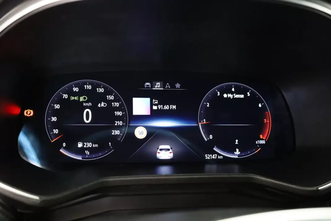 Renault Clio 2023 - 15950 EUR, 52147 km - AUTO.MOTO.pt - 52147km - foto 25 de 45