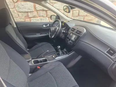 Nissan Pulsar 2016 - 10750 EUR, 128505 km - AUTO.MOTO.pt - 128505km - foto 6 de 17