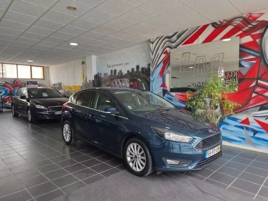 Ford Focus 2016 - 8750 EUR, 126320 km - AUTO.MOTO.pt - 126320km - foto 1 de 3