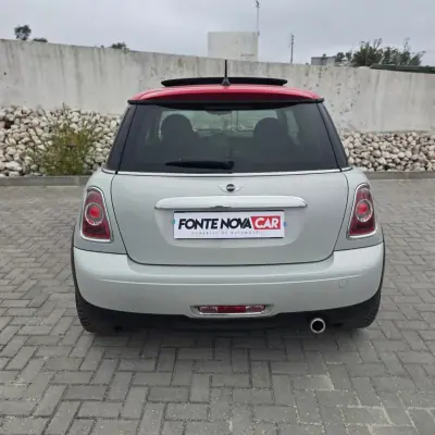 MINI 3 Portas 2011 - 11850 EUR, 158400 km - AUTO.MOTO.pt - 158400km - foto 5 de 24