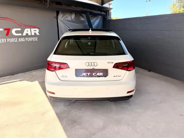 Audi A3 Sportback 2015 - 17950 EUR, 138811 km - 138811km - foto 11 de 40