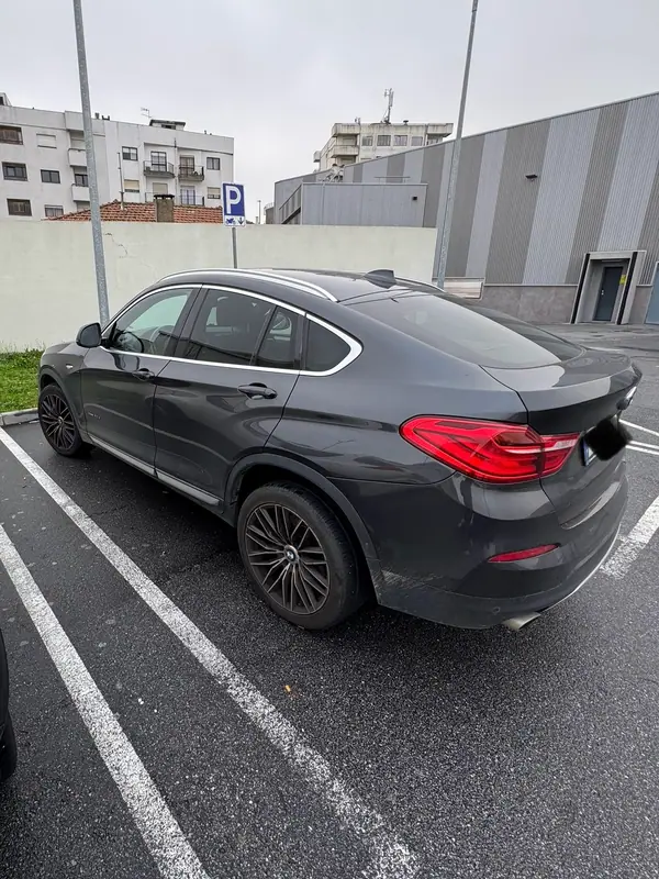 BMW X4 2015 - 20000 EUR, 225000 km - AUTO.MOTO.pt - 225000km - foto 2 de 10