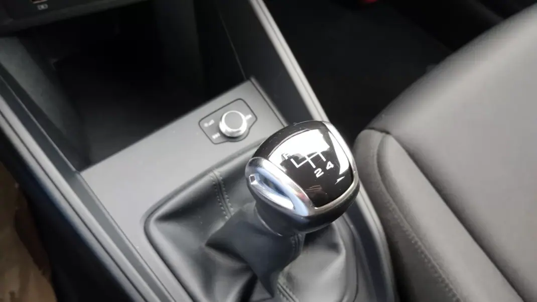 Audi A1 Sportback 2019 - 14999 EUR, 121000 km - AUTO.MOTO.pt - 121000km - foto 34 de 40