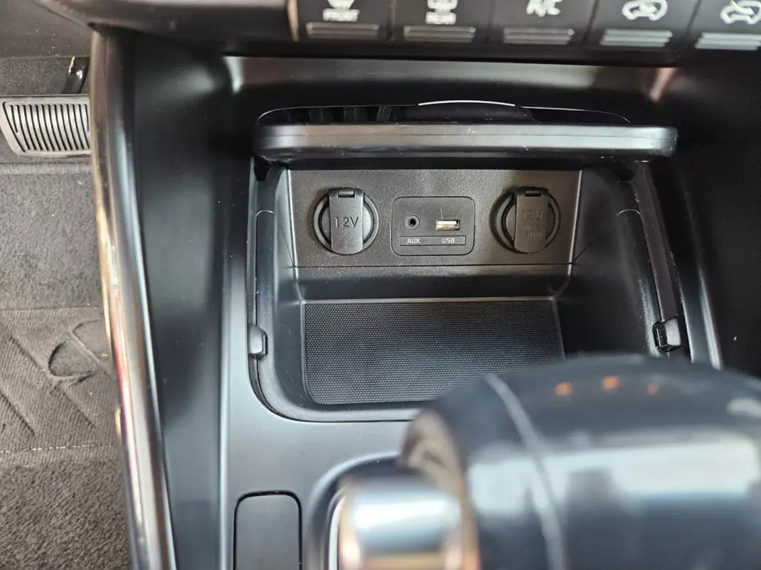 Kia Carens 2018 - 17700 EUR, 104900 km - 104900km - foto 37 de 52