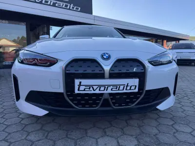 BMW i4 2022 — foto 3 de 45