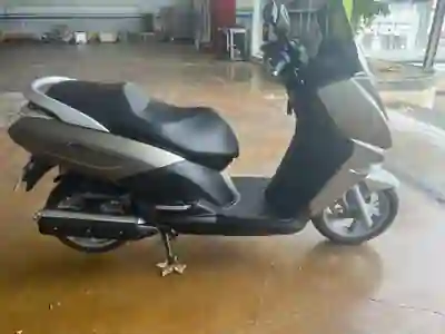 Peugeot Citystar 2011 - 2500 EUR, 8216 km - AUTO.MOTO.pt - 8216km - foto 2 de 6