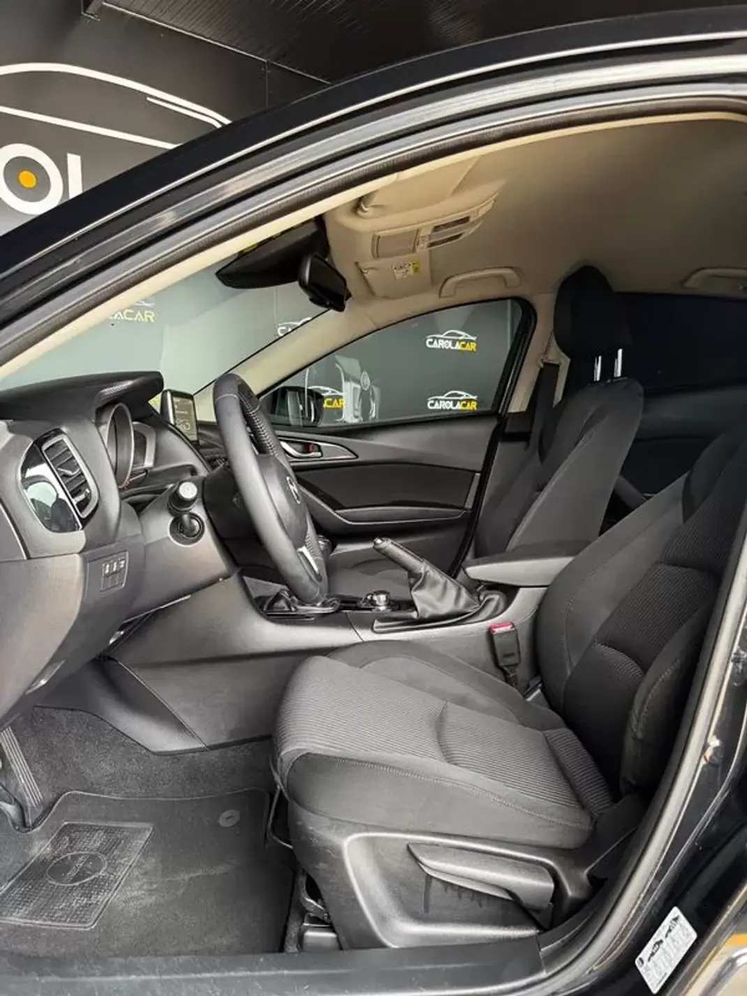 Mazda 3 2015 - 11950 EUR, 108000 km - AUTO.MOTO.pt - 108000km - foto 7 de 21