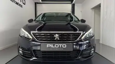 Peugeot 308 2019 - 15990 EUR, 117723 km - AUTO.MOTO.pt - 117723km - foto 3 de 23