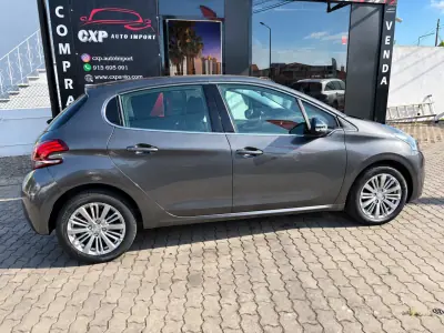 Peugeot 208 2018 - 9500 EUR, 102011 km - 102011km - foto 5 de 10